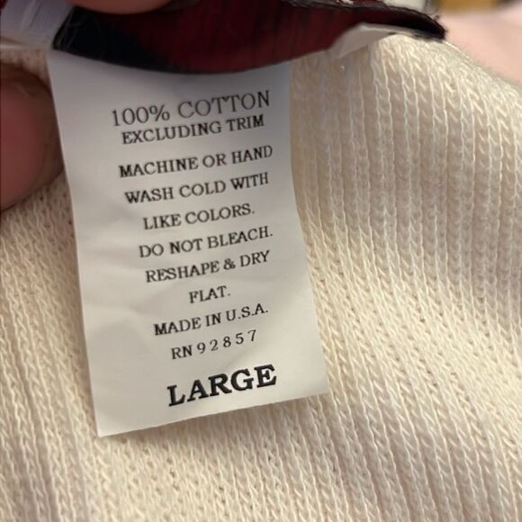 Absolutely quality knit button down top size large color is more of an off white - Picture 6 of 6